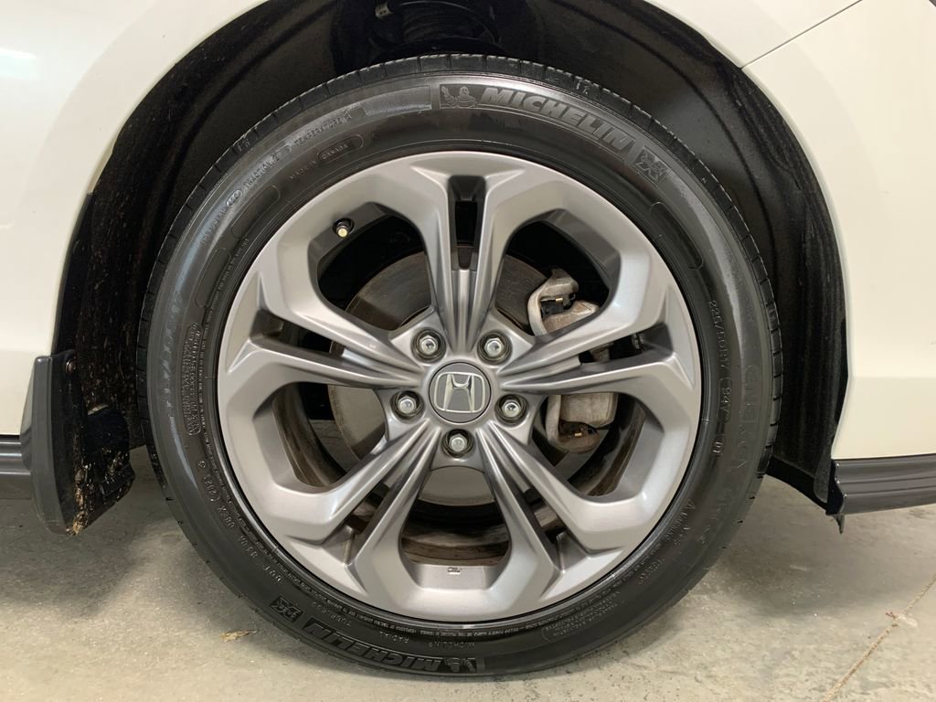 Used 2024 Honda Accord EX image 11