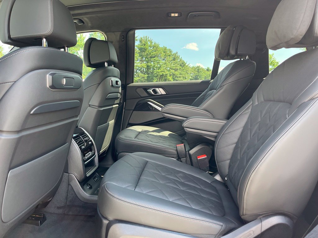 Used 2027 BMW X7 xDrive40i w/ M Sport Package AWD/4WD image 24