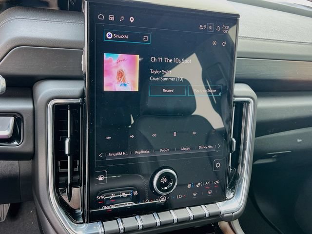 New 2026 GMC Yukon Denali w/ Sun & Power Step Package AWD/4WD image 10