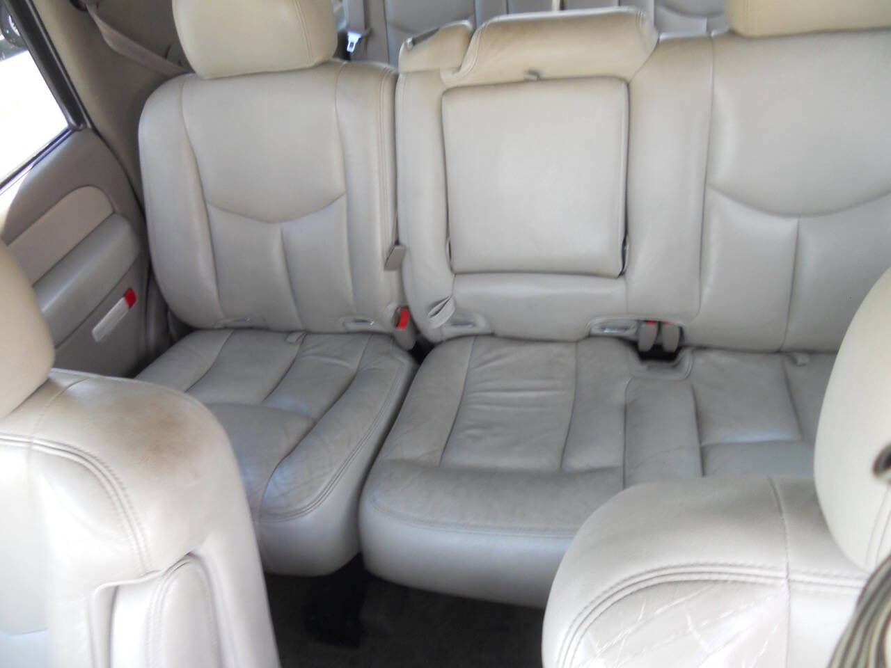 Used 2003 GMC Yukon SLT w/ 1SD Preferred Equipment Group image 18