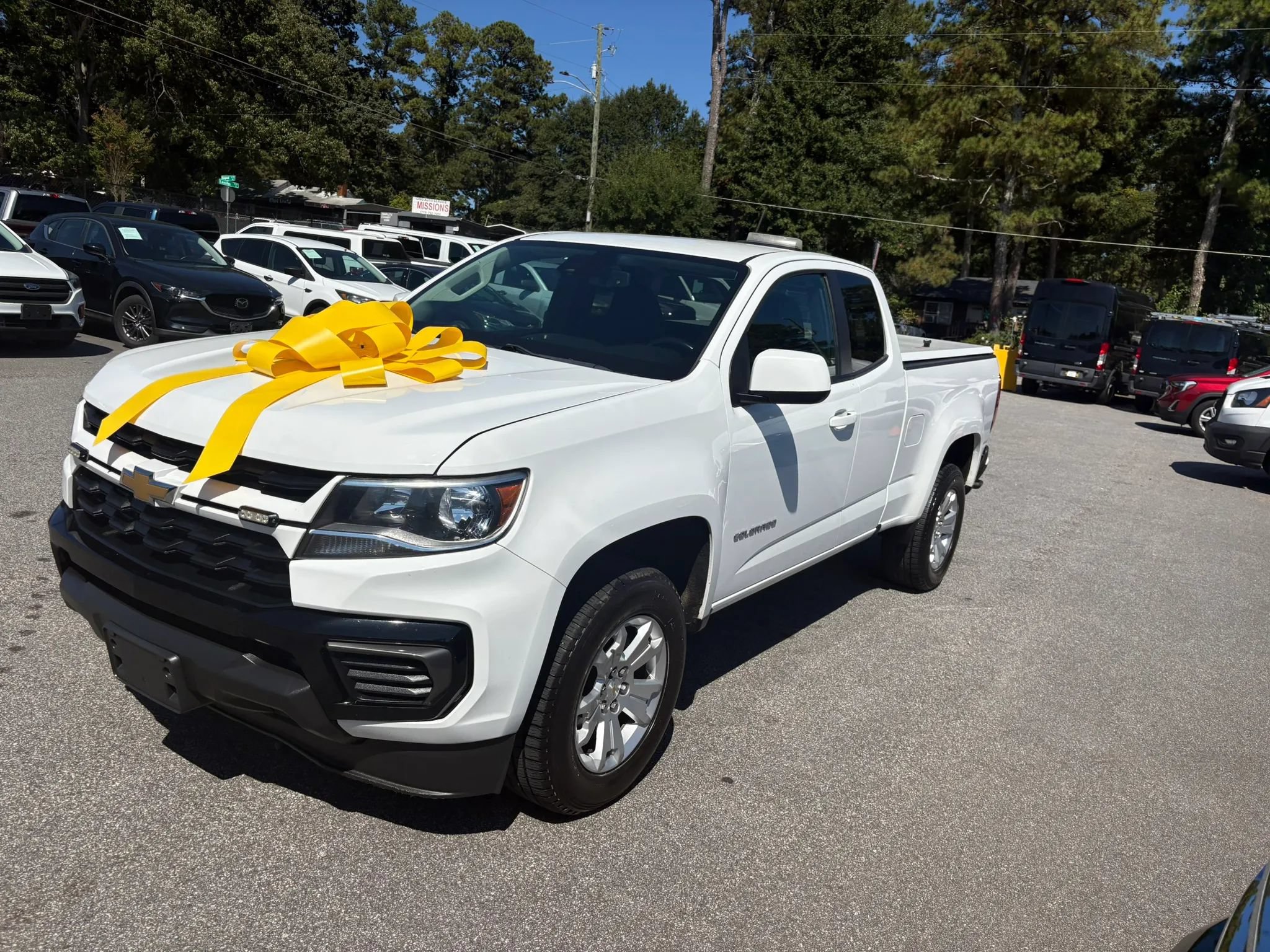 Used 2021 Chevrolet Colorado LT w/ Fleet Safety Package RWD image 8