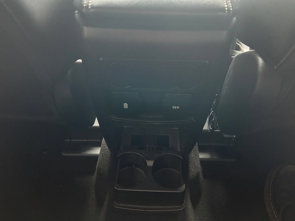 Used 2024 Ford Explorer XLT w/ Equipment Group 202A AWD/4WD image 33