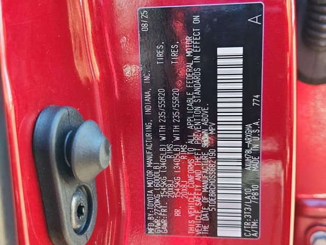 Used 2025 Toyota Highlander Platinum AWD/4WD image 28