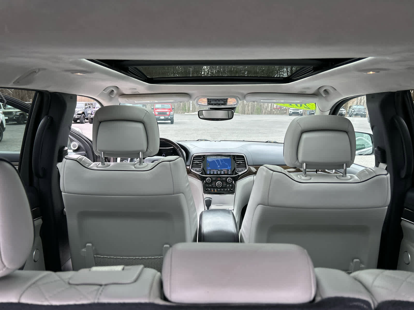 Used 2019 Jeep Grand Cherokee Summit image 42