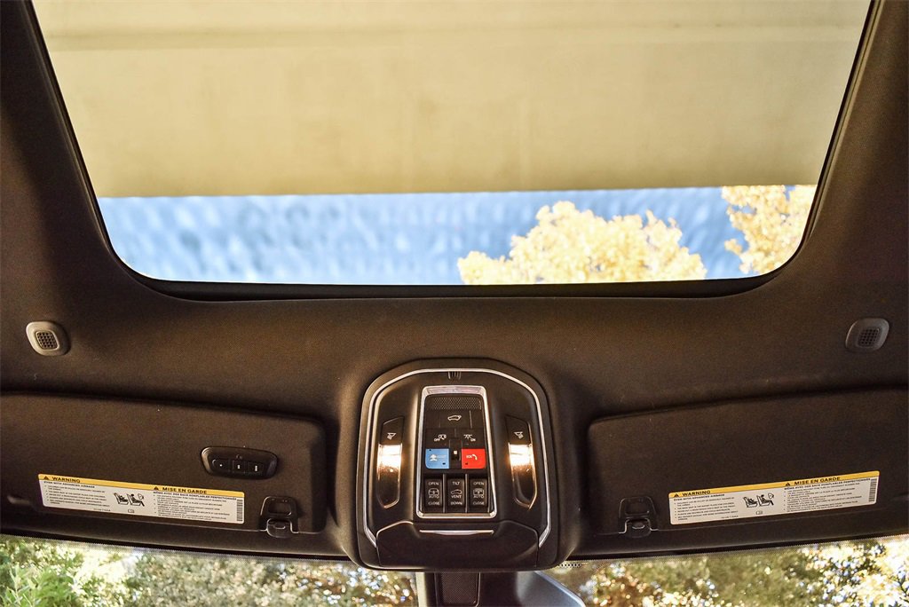 Used 2022 Jeep Grand Cherokee Limited 4xe image 16