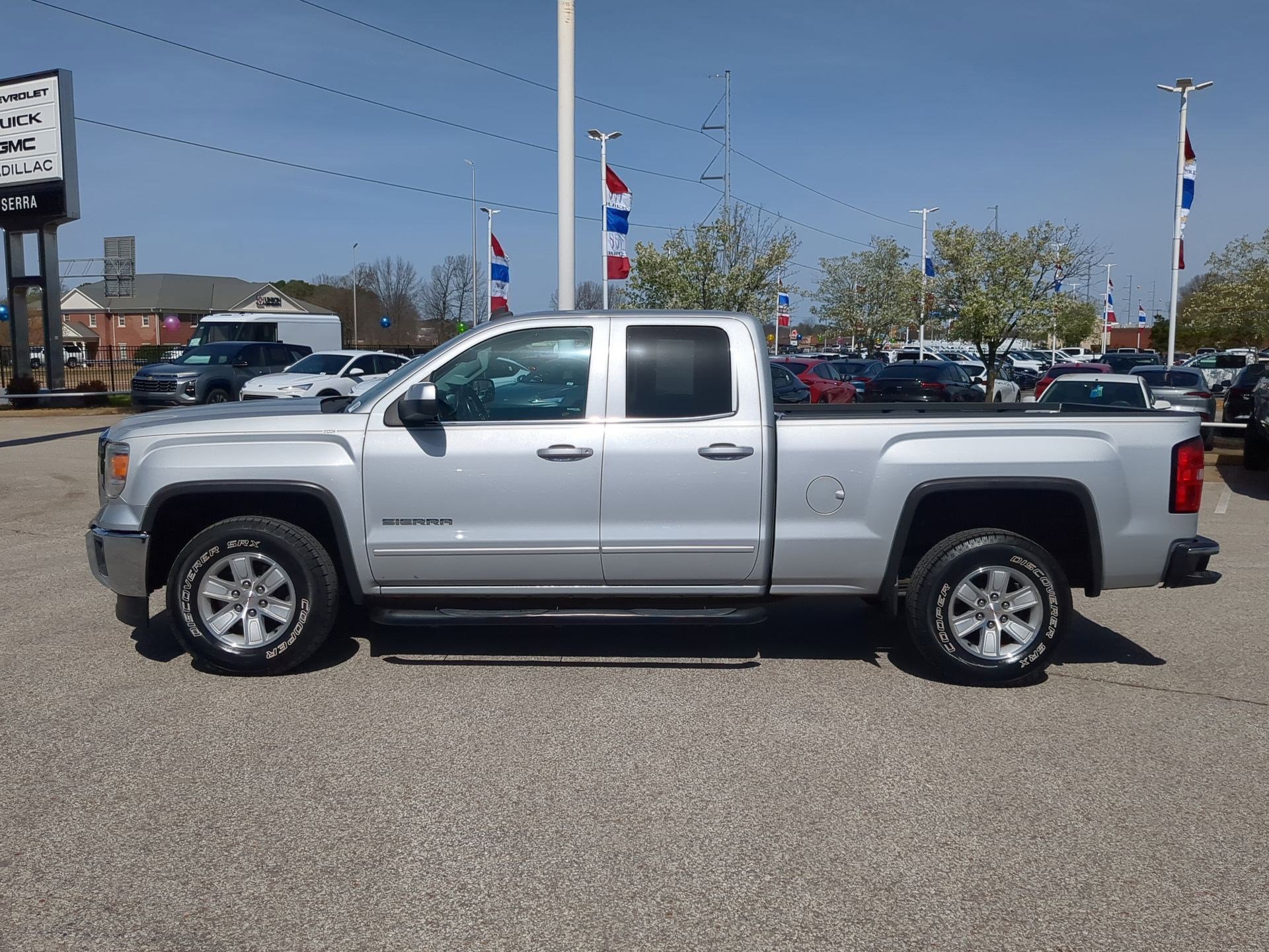 Used 2014 GMC Sierra 1500 SLE w/ SLE Value Package image 5