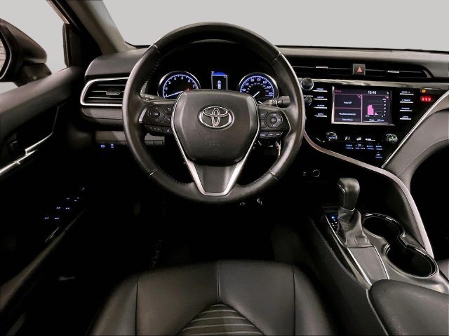 Used 2018 Toyota Camry SE FWD image 5