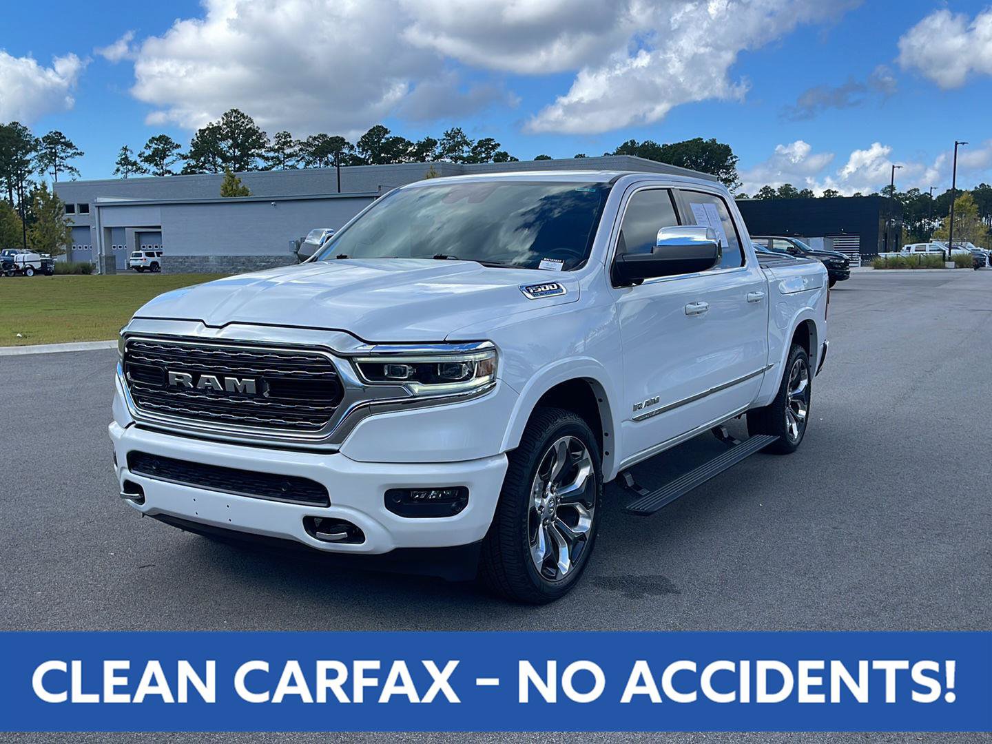Used 2024 RAM 1500 Limited AWD/4WD image 3
