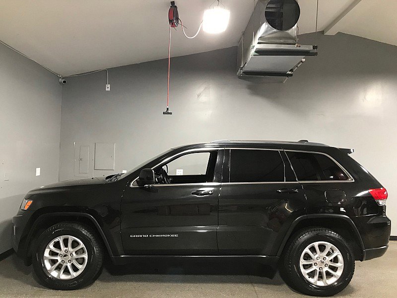 Used 2014 Jeep Grand Cherokee Laredo w/ 18" Wheel & 8.4" Radio Group AWD/4WD image 6
