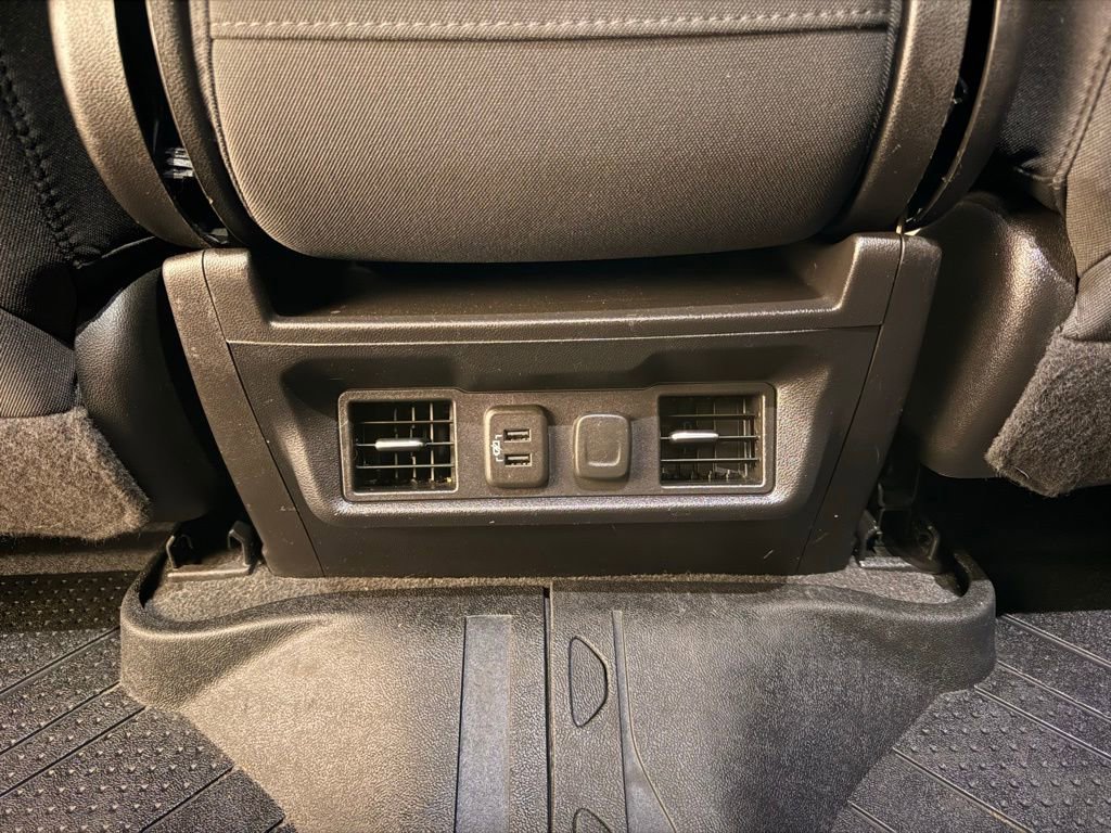 Used 2020 Chevrolet Silverado 1500 LT w/ Texas Edition image 32