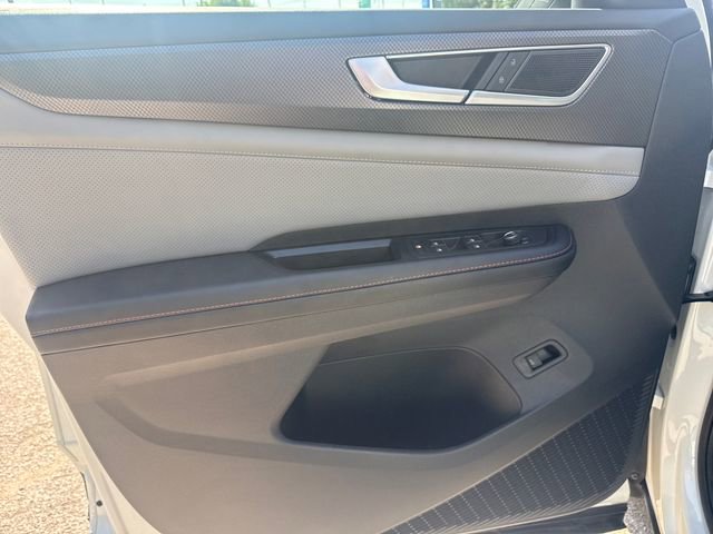 Used 2024 Volkswagen Atlas Peak Edition SEL image 13