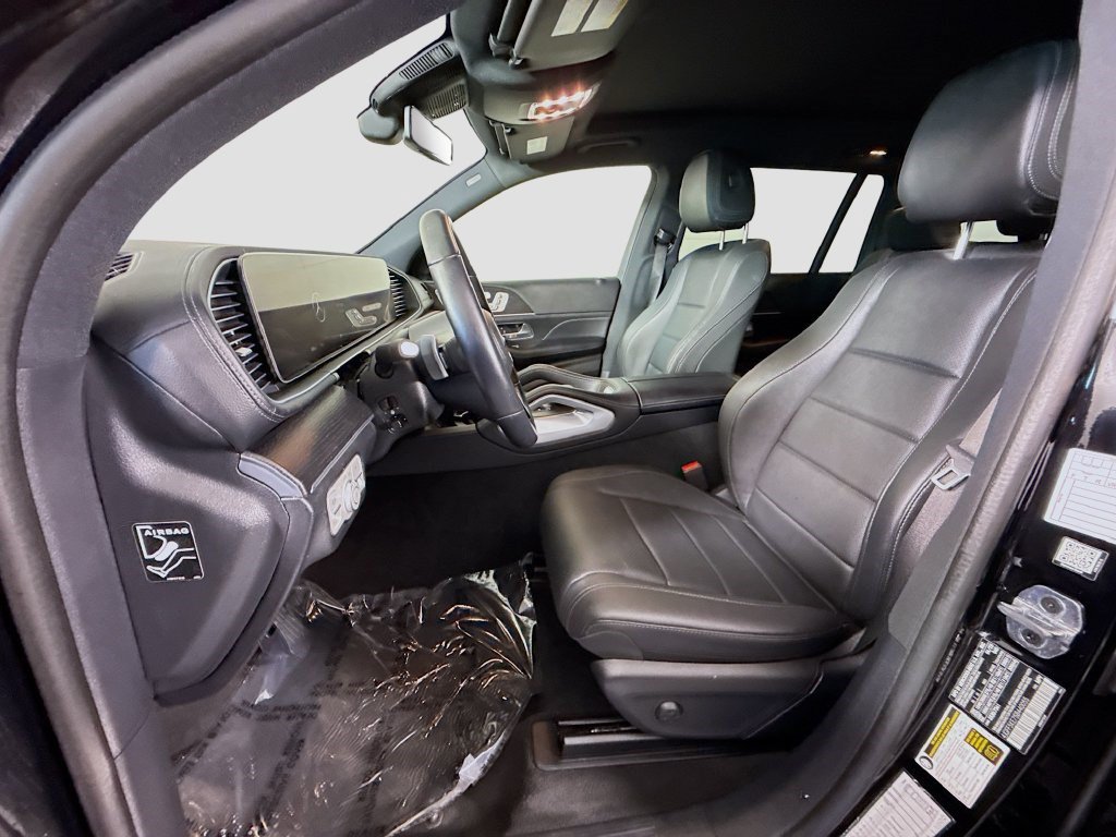 Used 2025 Mercedes-Benz GLS 450 4MATIC image 21