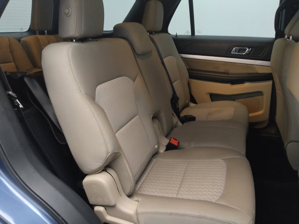 Used 2018 Ford Explorer FWD image 19