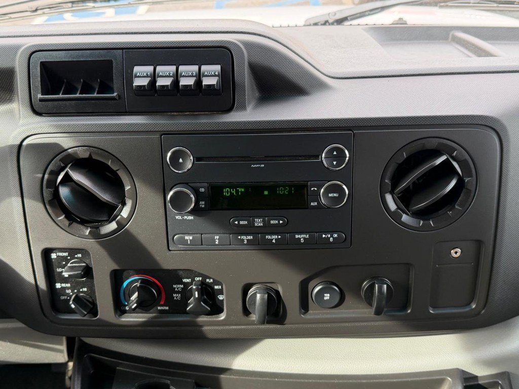 Used 2014 Ford E-250 and Econoline 250 w/ Interior Upgrade Package image 42