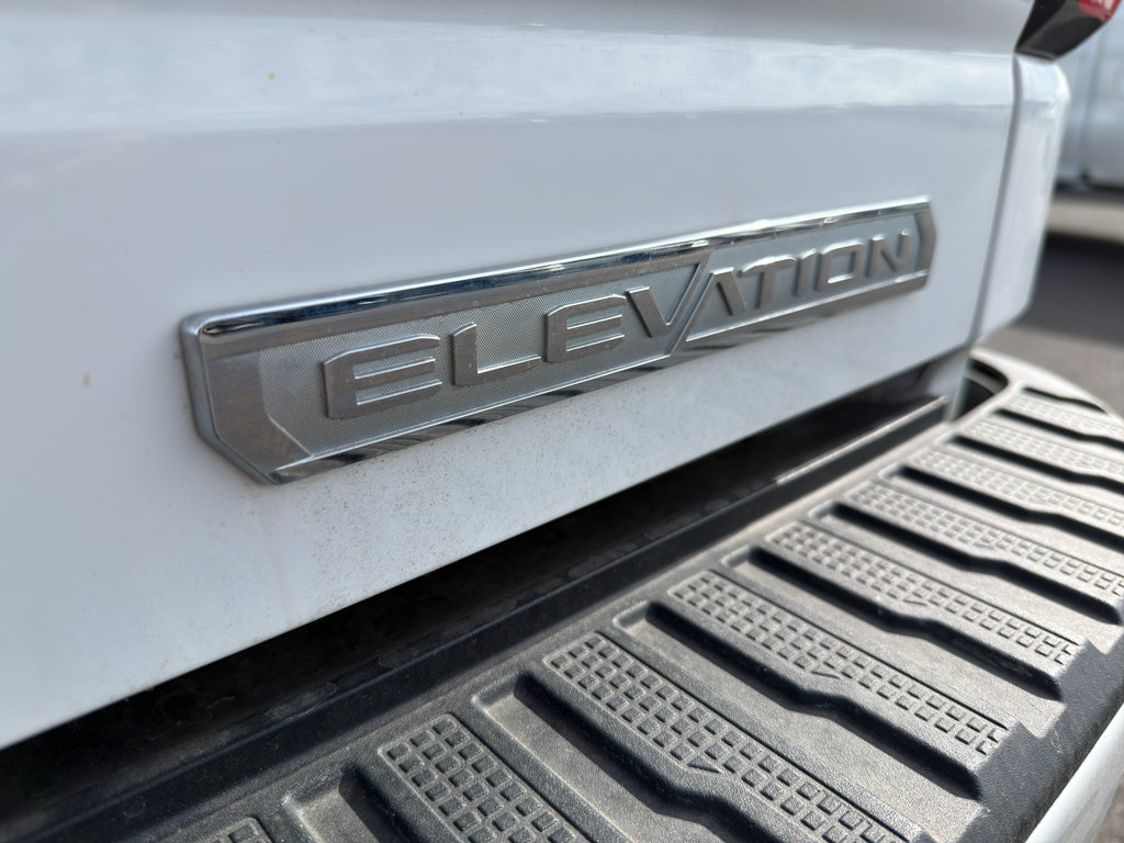 Used 2022 GMC Sierra 1500 Elevation AWD/4WD image 10