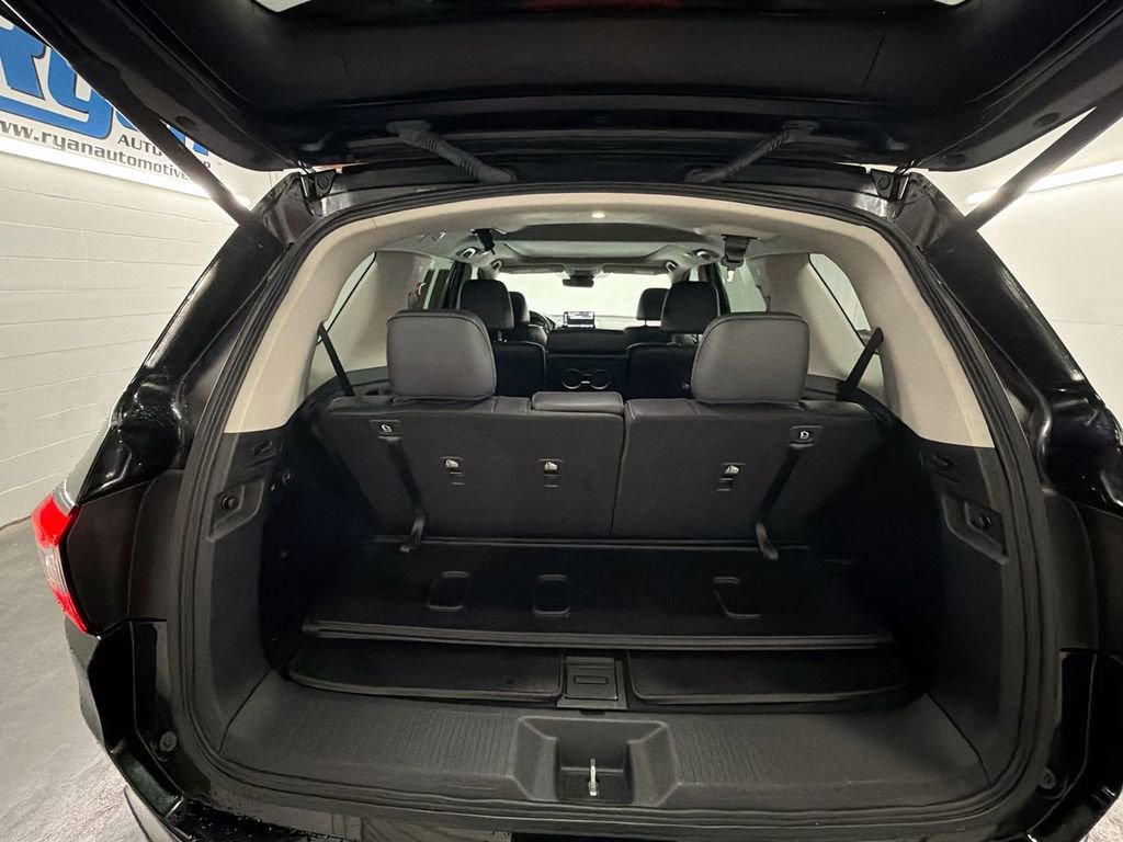 Used 2023 Honda Pilot Touring image 26
