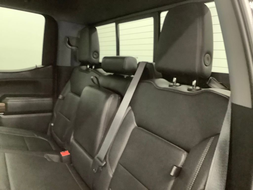 Used 2020 Chevrolet Silverado 1500 RST AWD/4WD image 7
