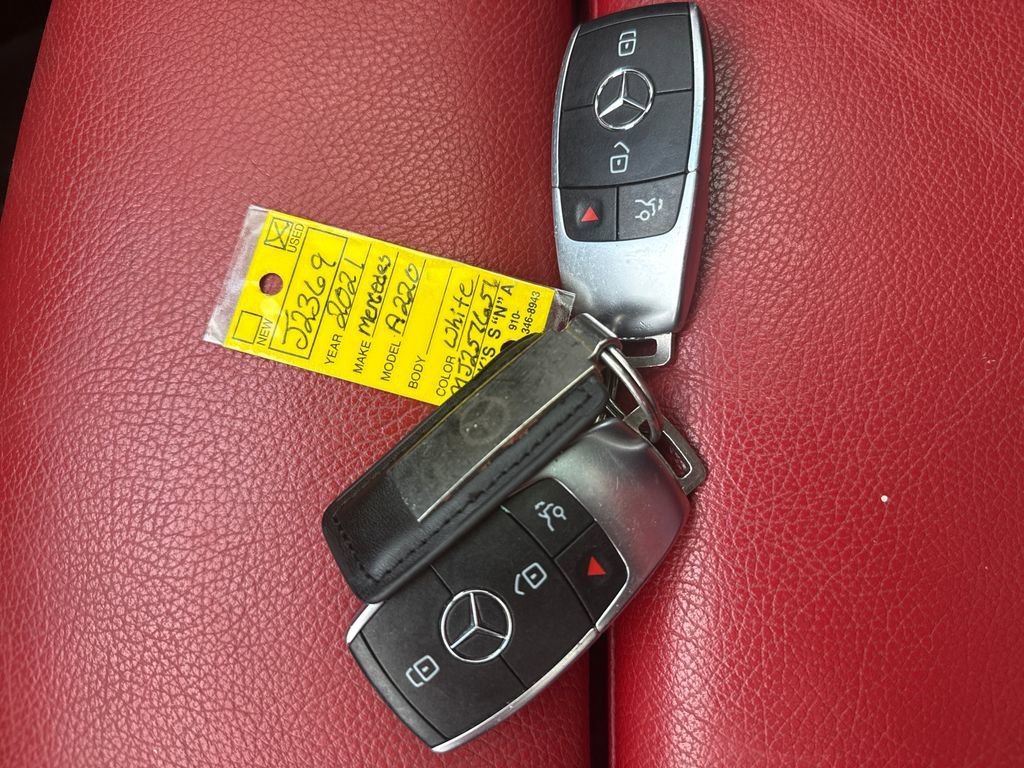 Used 2021 Mercedes-Benz A 220 image 30