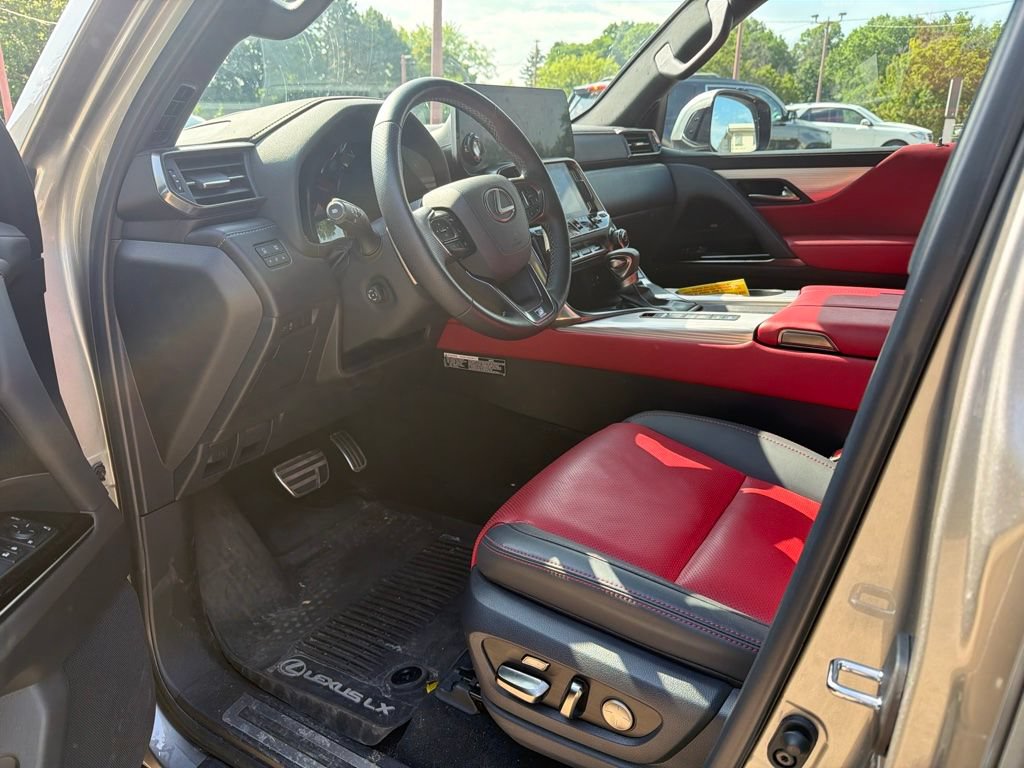 Used 2024 Lexus LX 600 F Sport AWD/4WD image 38