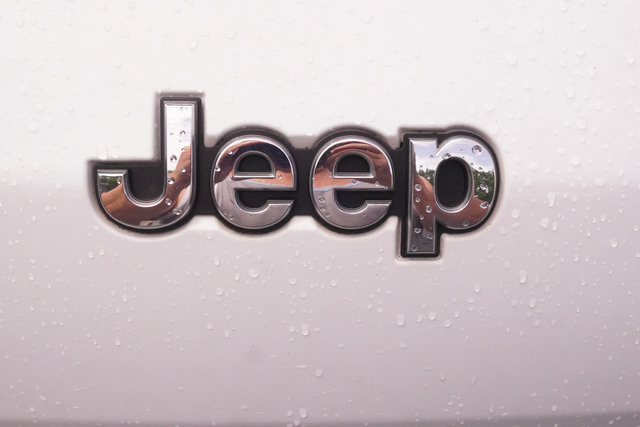 Used 2021 Jeep Grand Cherokee L Limited RWD image 40