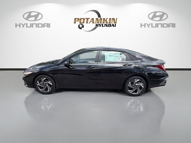 New 2026 Hyundai Elantra Limited image 8