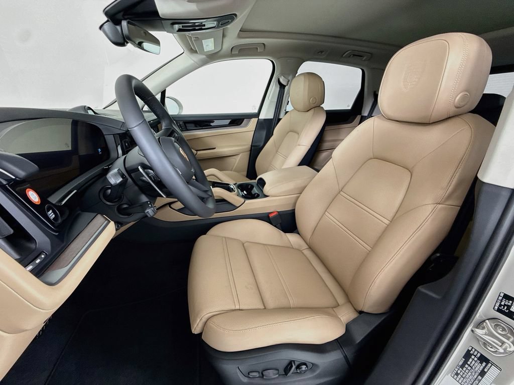 New 2026 Porsche Cayenne E-Hybrid AWD/4WD image 5