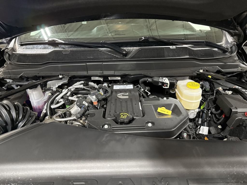 New 2026 RAM 2500 Tradesman AWD/4WD image 26