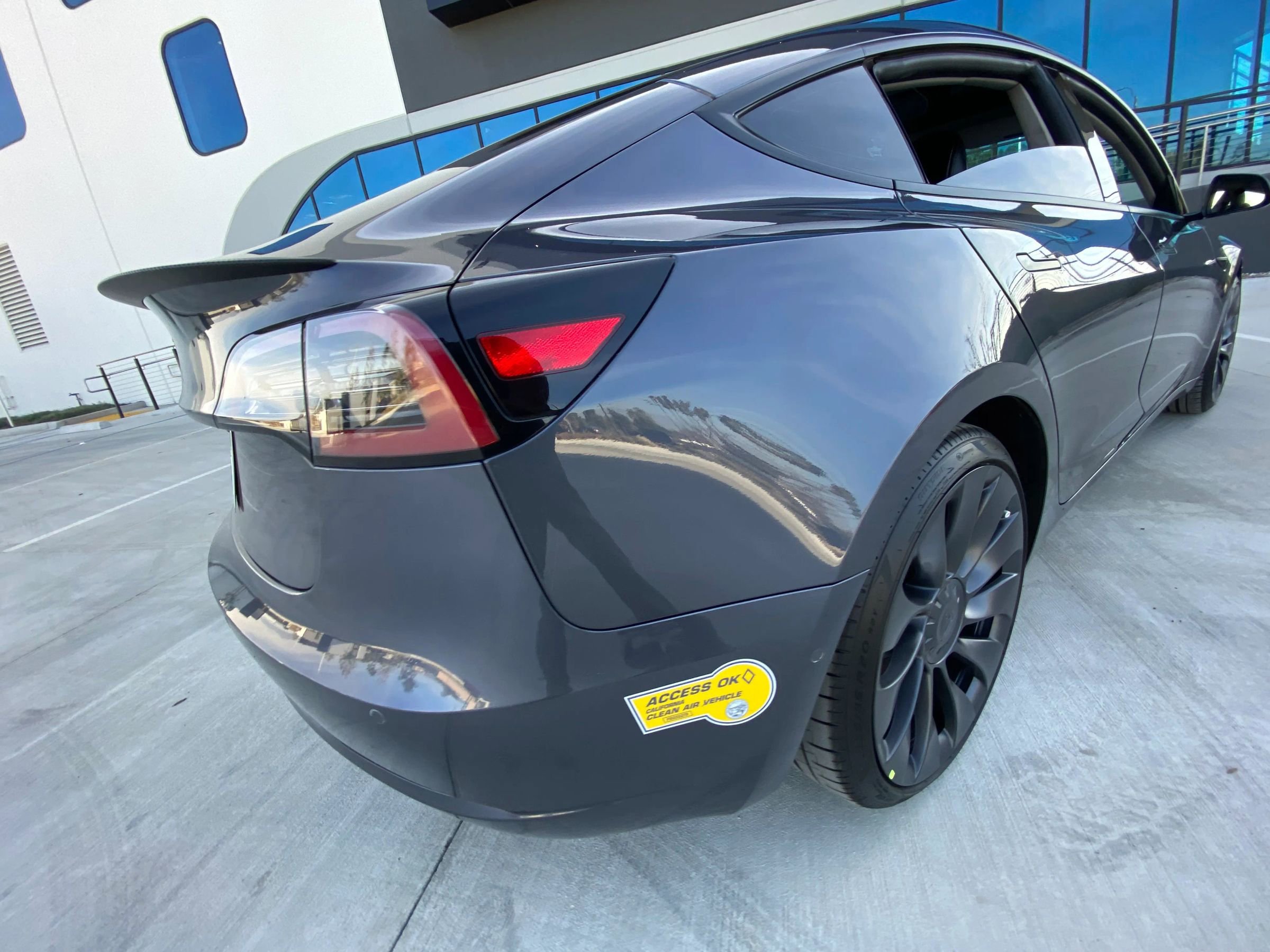 Used 2022 Tesla Model 3 Performance image 29