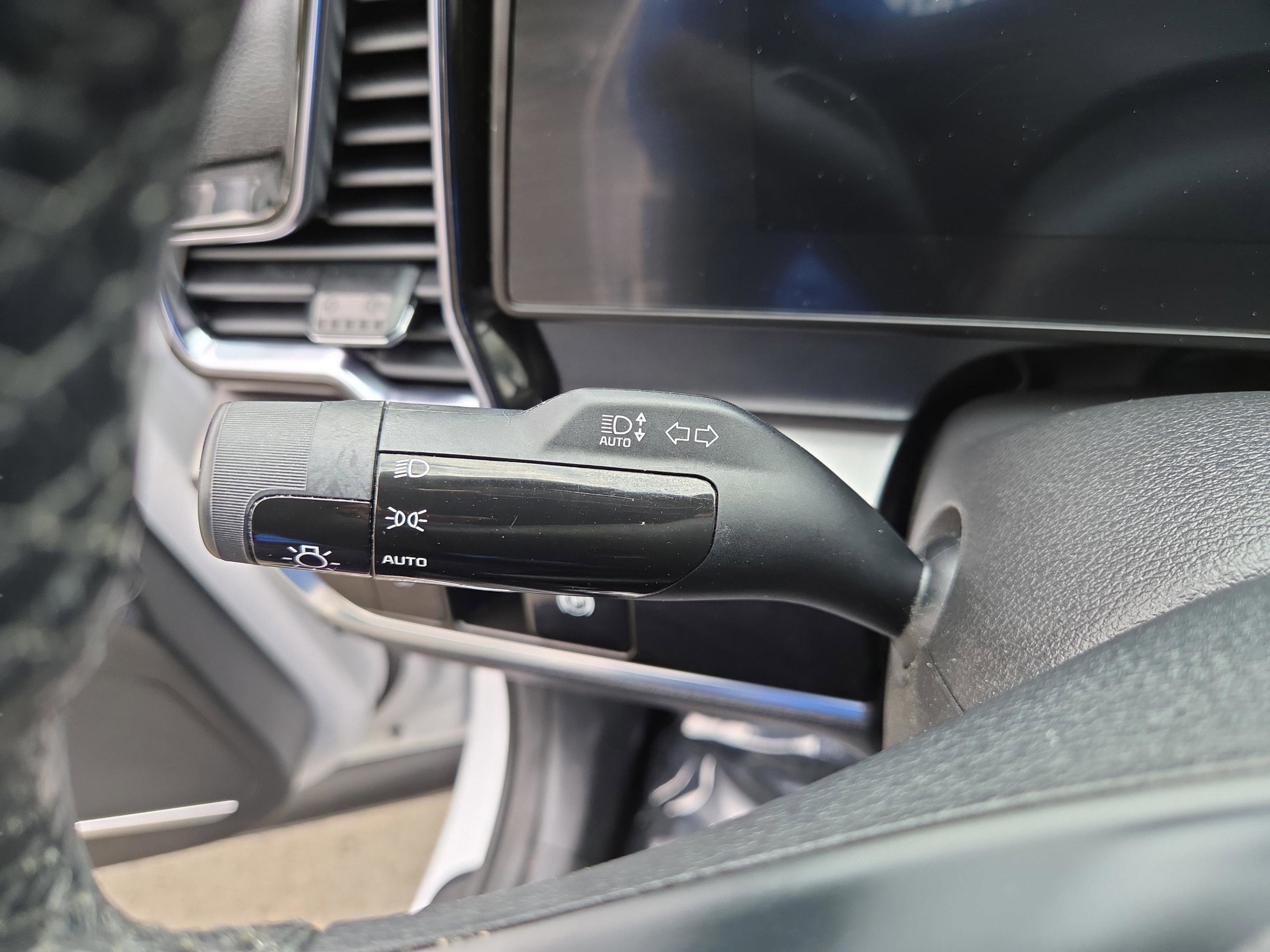 Used 2023 Kia Sportage EX image 14