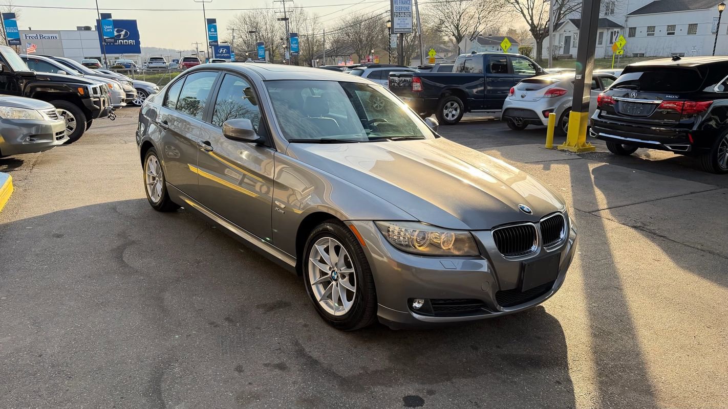 Used 2010 BMW 328i xDrive Sedan w/ Premium Pkg AWD/4WD image 8