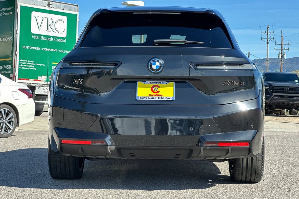 Used 2023 BMW iX M60 image 4