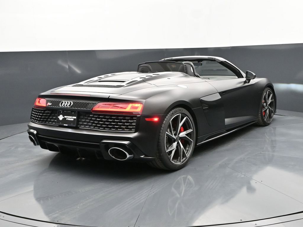 Used 2021 Audi R8 V10 w/ Premium Package image 4