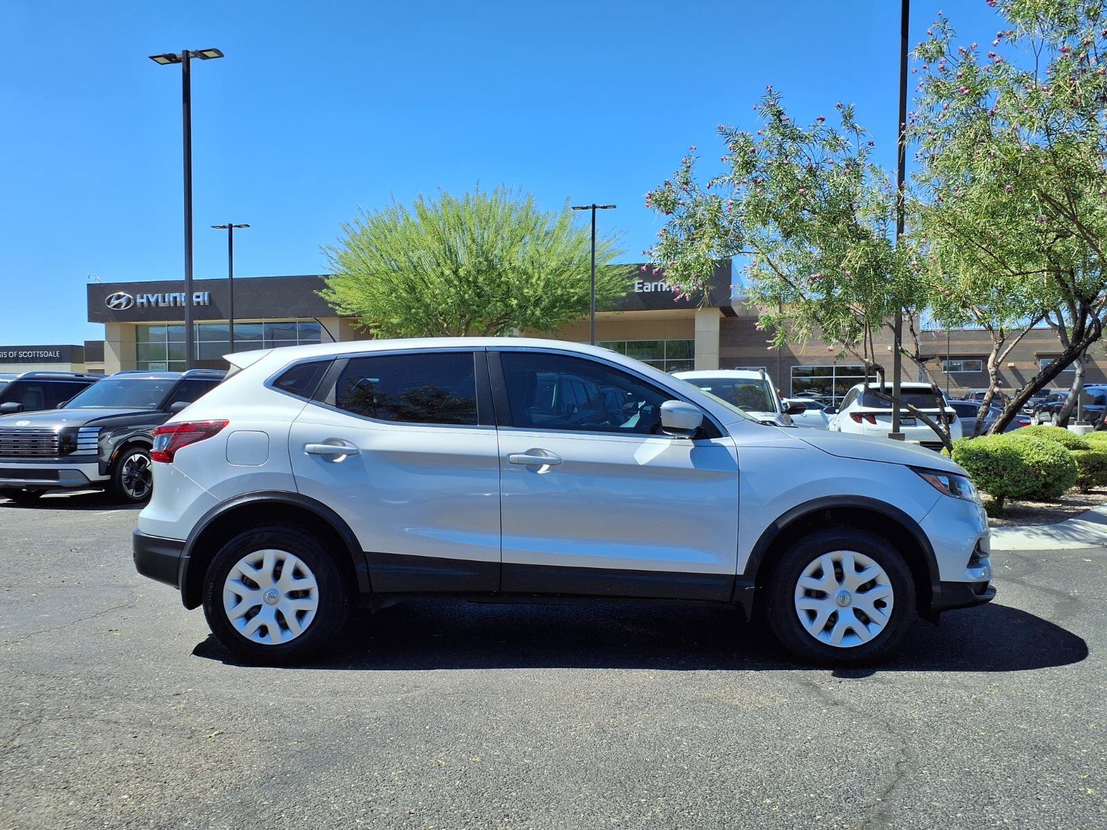 Used 2020 Nissan Rogue Sport S FWD image 7