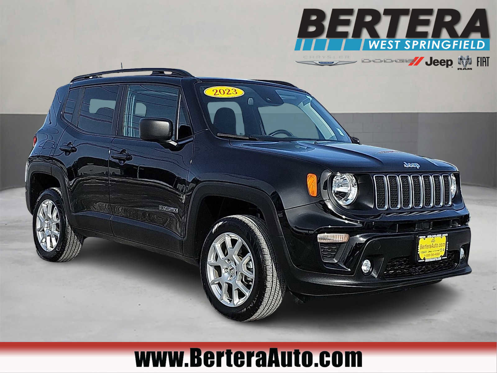 Used 2023 Jeep Renegade Latitude w/ Sun/Sound Group