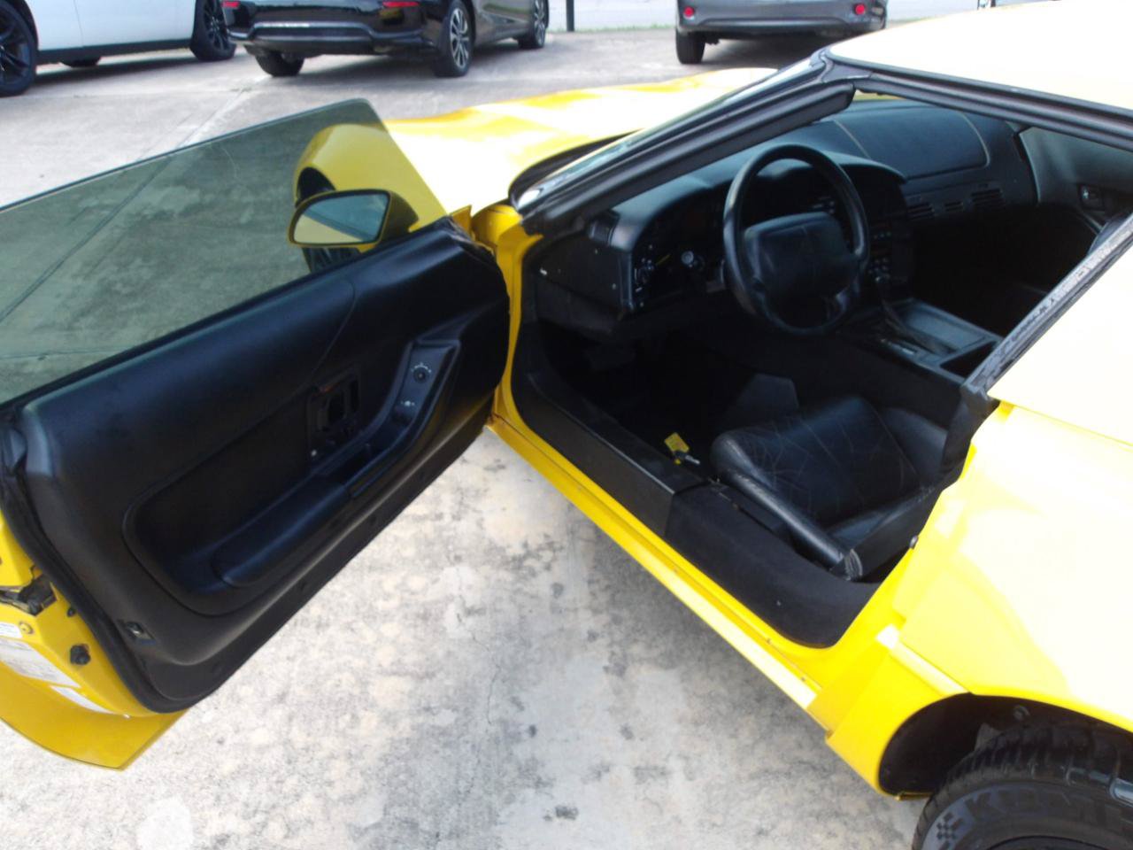 Used 1996 Chevrolet Corvette Coupe RWD image 13
