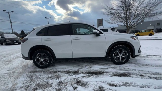 Used 2023 Honda HR-V EX-L image 9