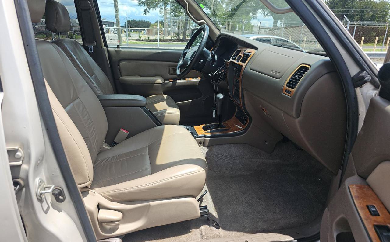 Used 2000 Toyota 4Runner SR5 w/ Upgrade Value Pkg 2 RWD image 11