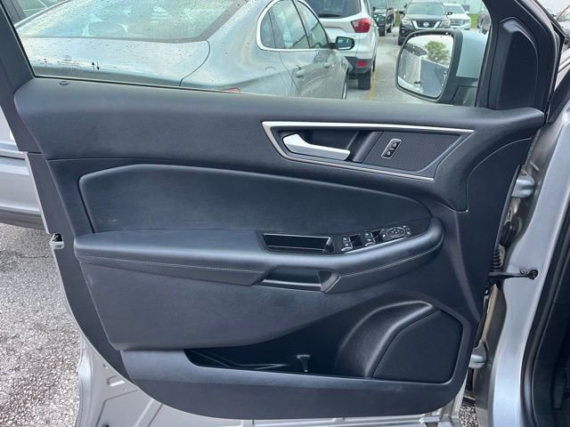 Used 2020 Ford Edge SEL image 13