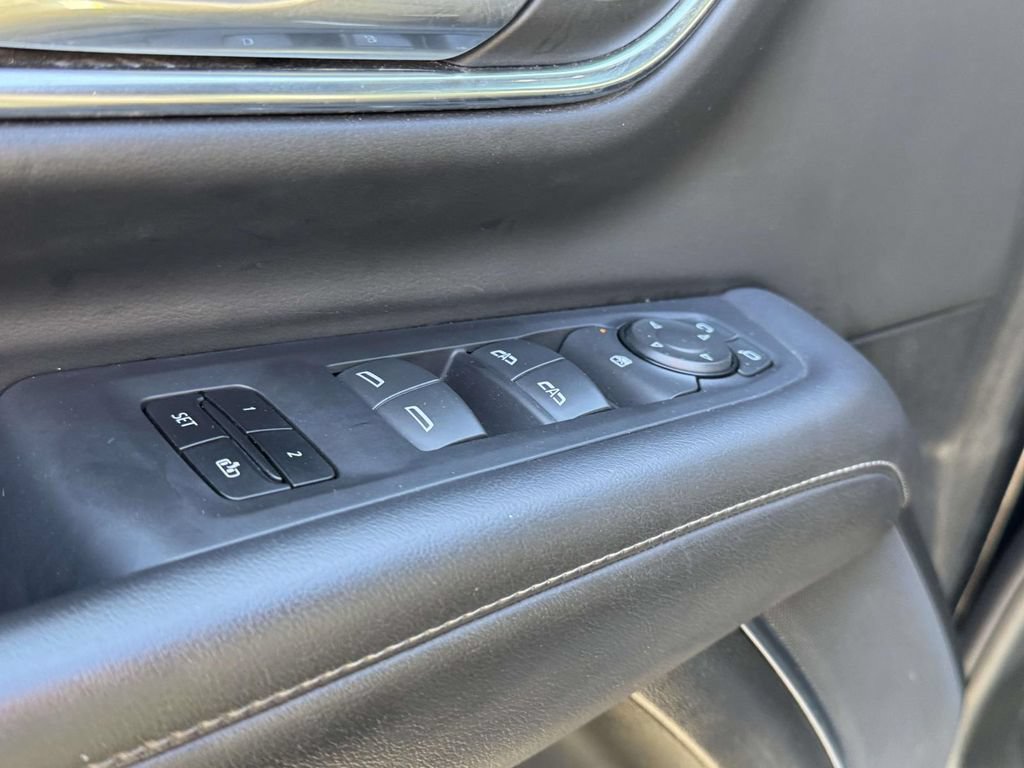 Used 2024 Chevrolet Tahoe LT AWD/4WD image 21