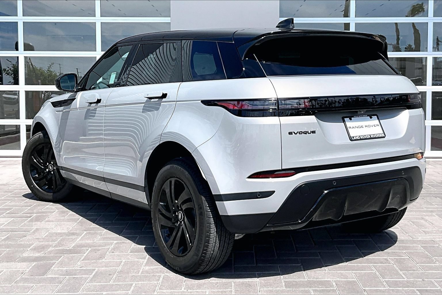 Certified 2026 Land Rover Range Rover Evoque S AWD/4WD image 11