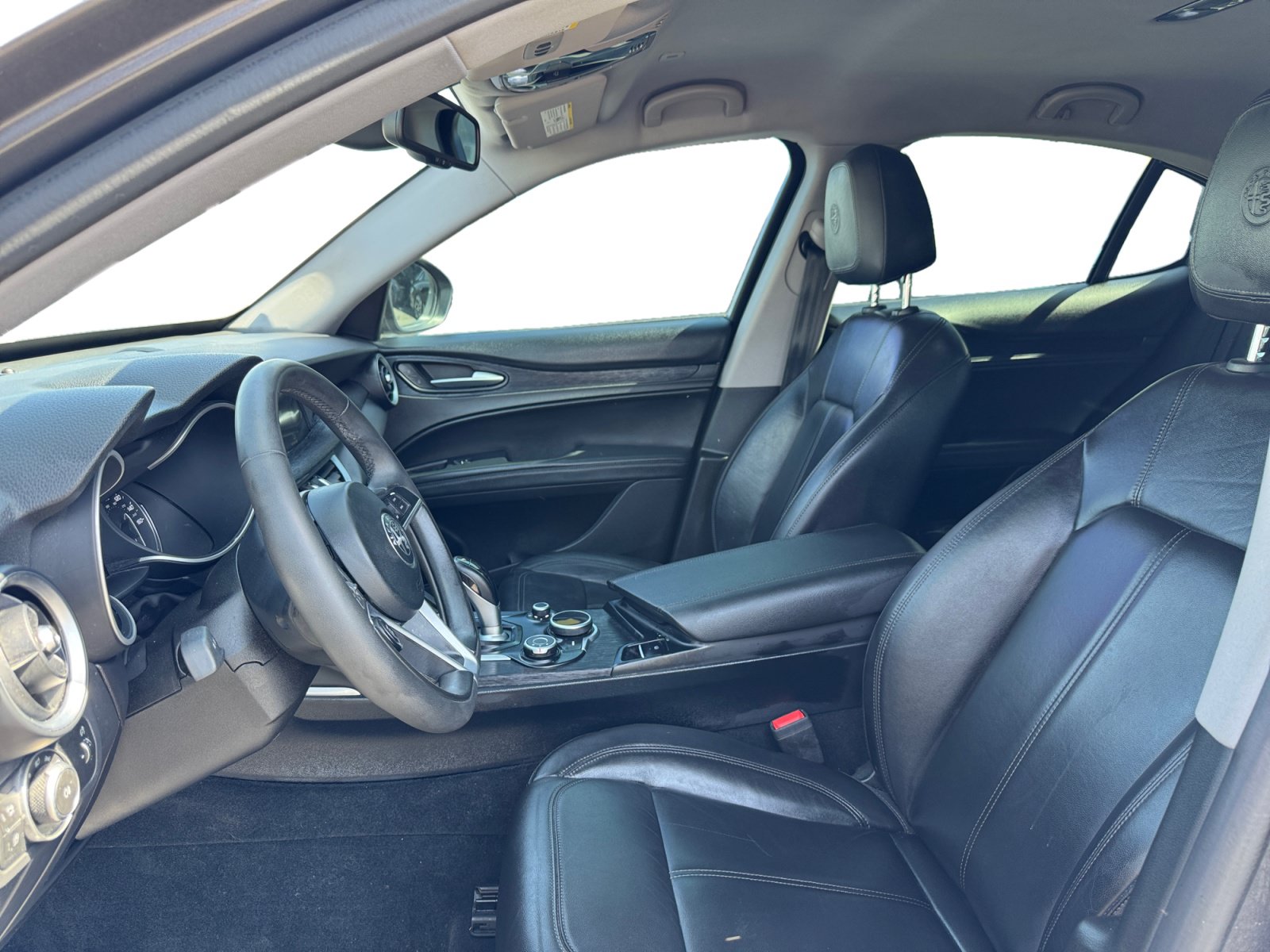 Used 2019 Alfa Romeo Stelvio RWD image 9