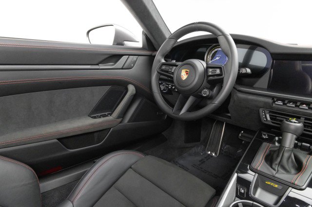 Used 2022 Porsche 911 GT3 image 12