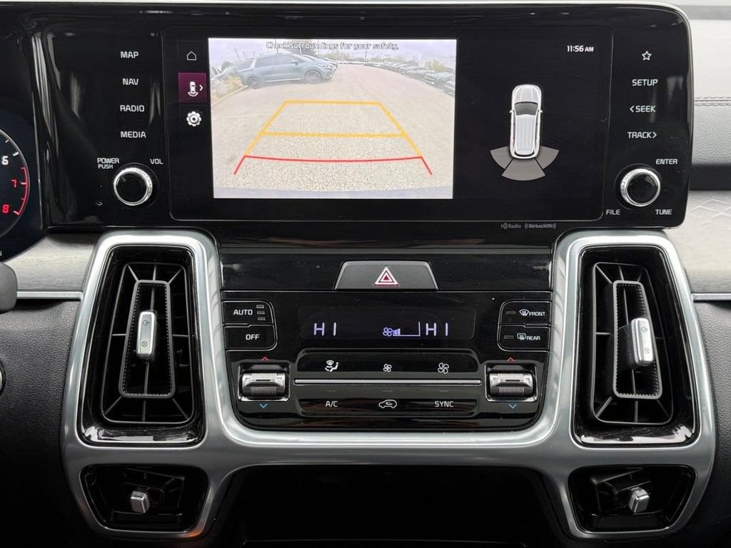 Used 2023 Kia Sorento SX AWD/4WD image 21