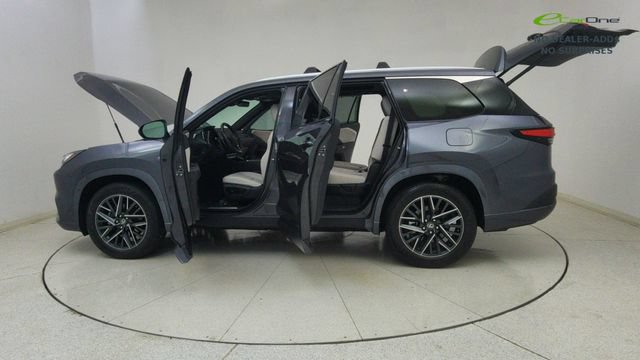 Used 2025 Lexus TX 350 AWD w/ Technology Package image 78