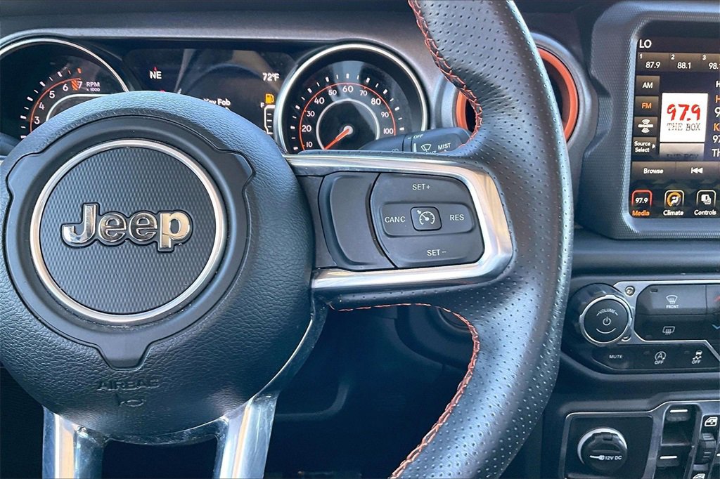 Used 2023 Jeep Gladiator Mojave image 11