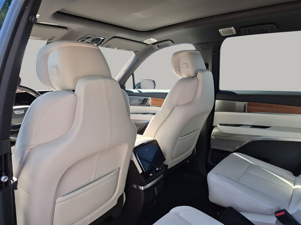 New 2026 Cadillac Vistiq Luxury AWD/4WD image 19