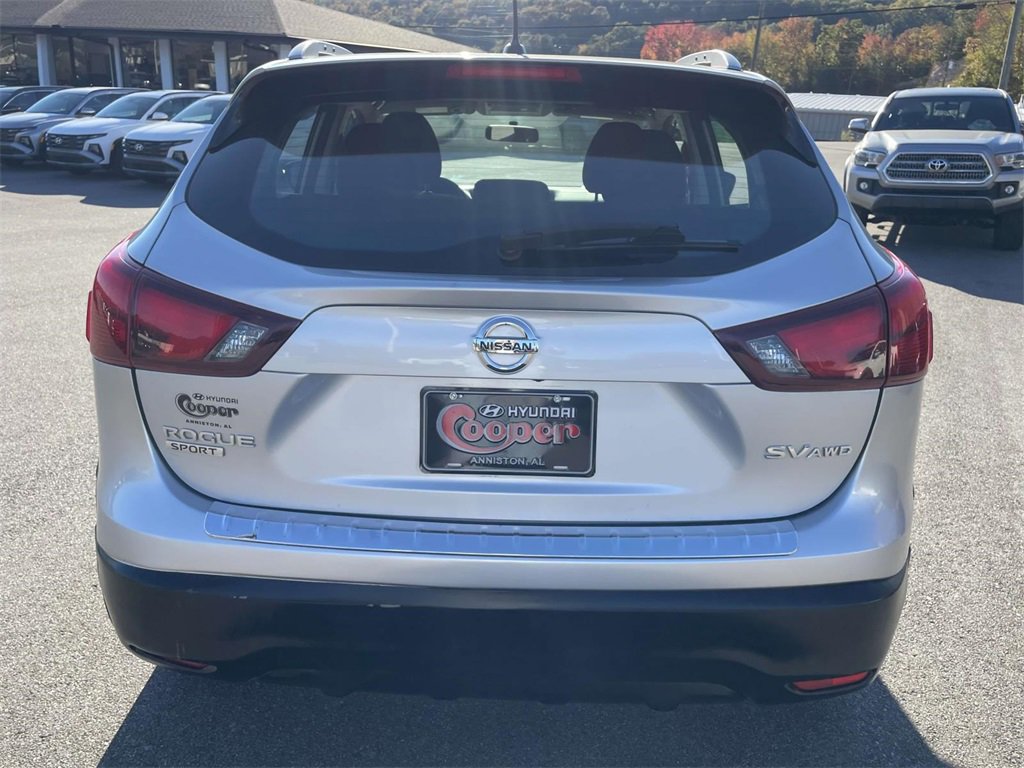 Used 2017 Nissan Rogue Sport SV w/ SV Premium Package image 3