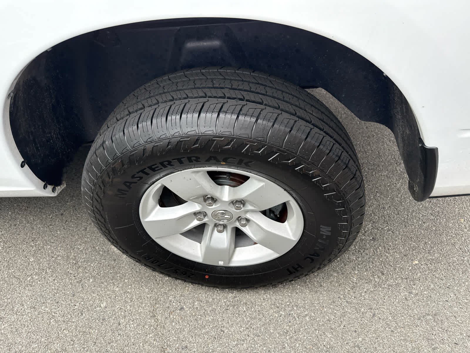 Used 2017 RAM 1500 Classic SLT image 5