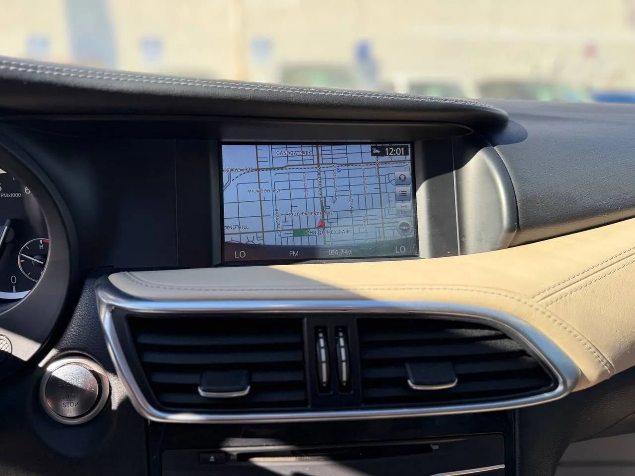 Used 2018 INFINITI QX30 Premium w/ Navigation Package image 42