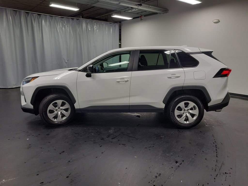 Used 2023 Toyota RAV4 LE image 5
